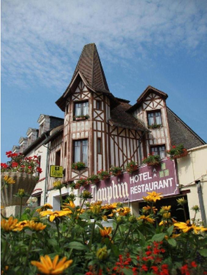 Logis Hotel Et Restaurant Du Dauphin Sées 외부 사진