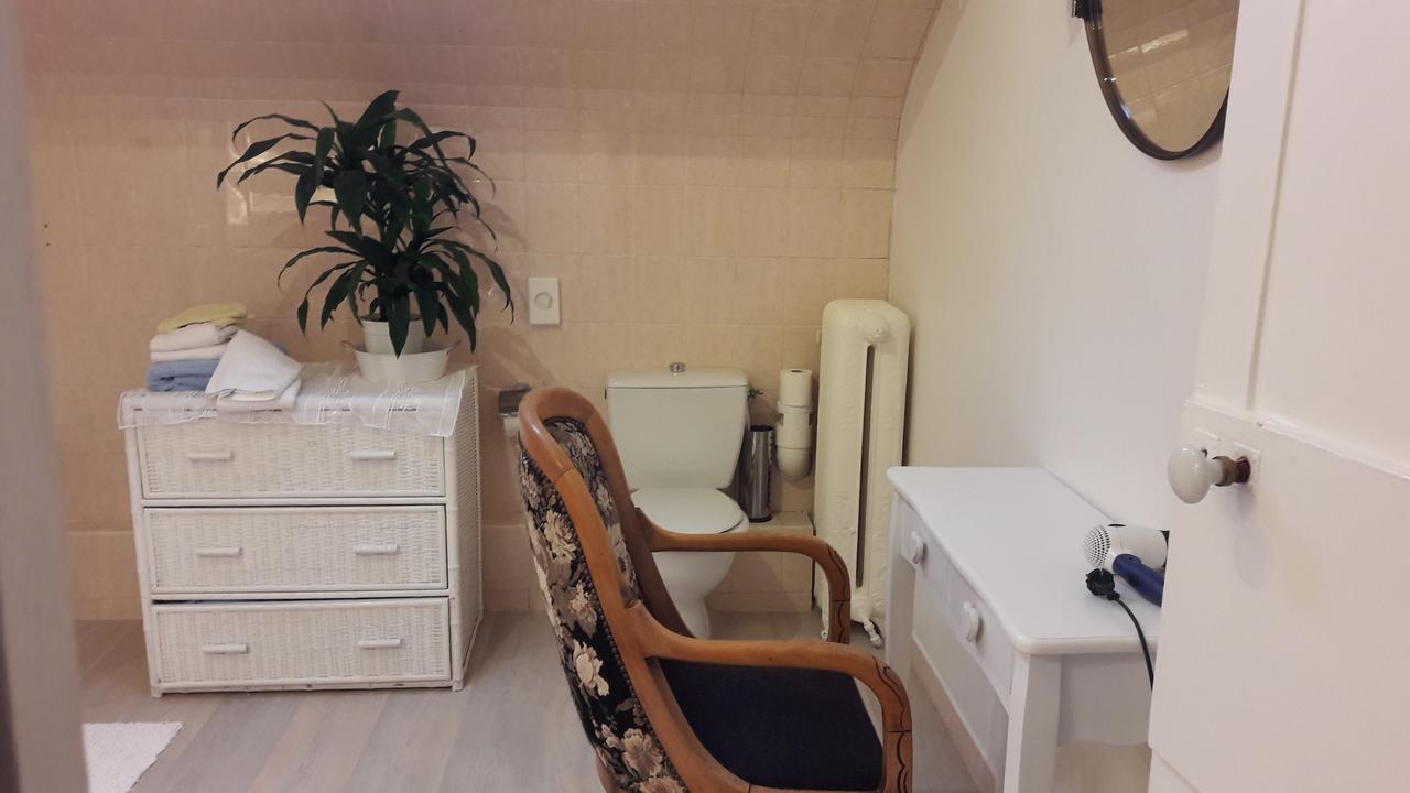 Logis Hotel Et Restaurant Du Dauphin Sées 외부 사진