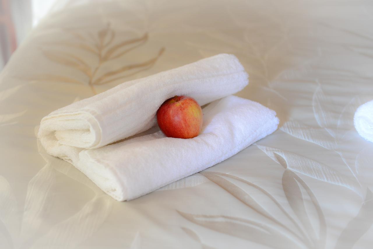 Logis Hotel Et Restaurant Du Dauphin Sées 외부 사진